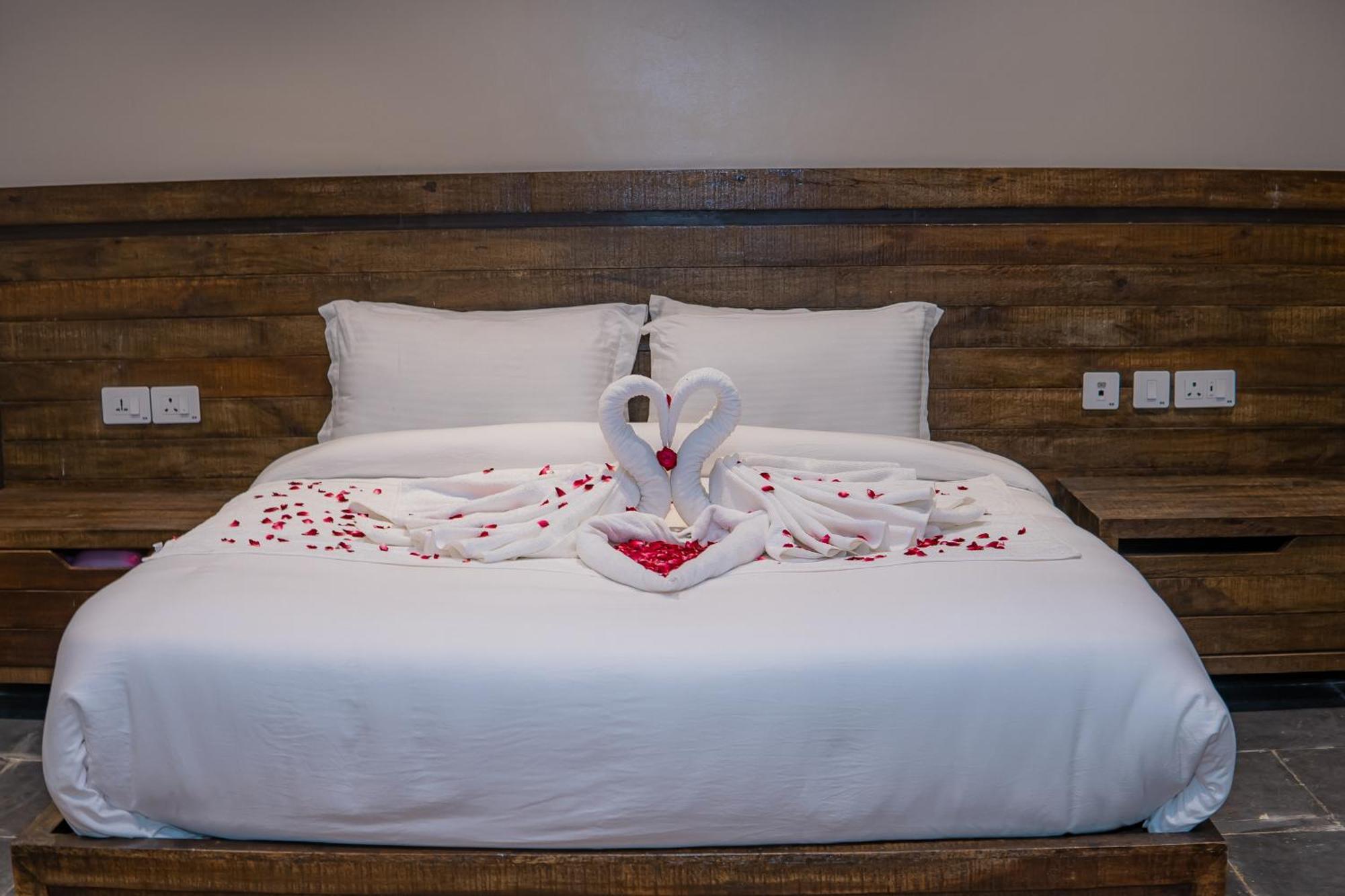 Raniban Retreat Otel Pokhara Dış mekan fotoğraf