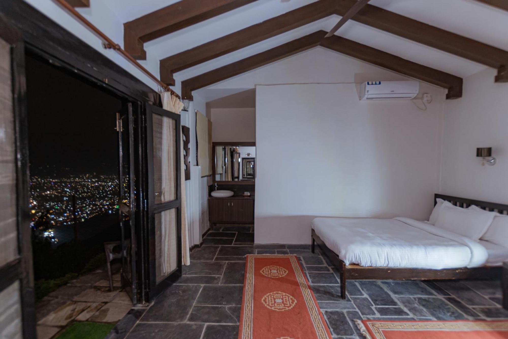 Raniban Retreat Otel Pokhara Dış mekan fotoğraf